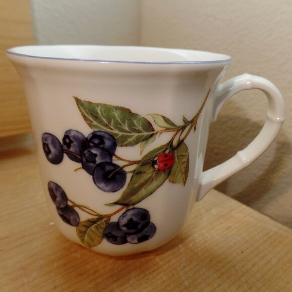 Villeroy & Boch COTTAGE Mugs Cherries & Blueberries~ Germany - Picture 4 of 9